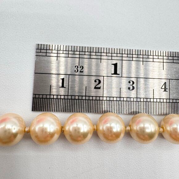 Vintage Ivory Glass Pearl Hand Knotted Necklace Box Clasp Wedding Bridal 18” - Picture 9 of 12